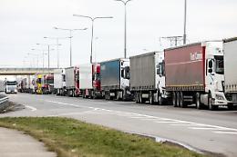 Caos green pass: Conftrasporto chiede parità di trattamento. Il presidente Uggè: «Stiamo valutando di invitare le imprese a fermare i camion»