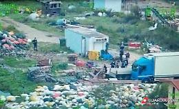 Un mare di plastica nel mare del Gargano, dieci persone accusate di disastro ambientale