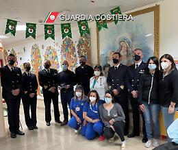 Bracciate di affetto della Guardia Costiera di Manfredonia per i bambini malati di Casa Sollievo