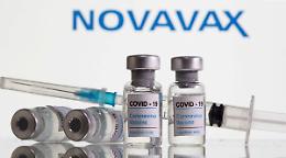 Arriva Novavax e qualcuno lo ha ribattezzato già come il “vaccino dei no vax”
