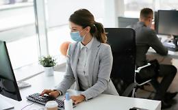 Dall'inizio della pandemia 7mila le denunce di contagio Covid sul lavoro in Puglia, colpite maggiormente le donne di Bari e Foggia