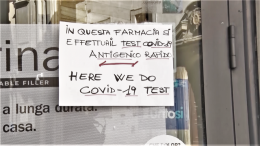Un Natale di tamponi: il ricarico sui consumatori è di circa il 328 per cento. Il Codacons: «È una manovra speculativa»