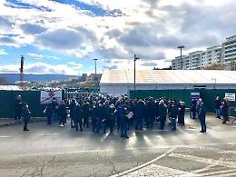 A Potenza tra il "San Carlo" e il "Qatar" code e momenti di tensione per i tamponi
