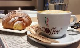 Prezzi alle stelle di energia, caffè e latte: in Italia è "caro-colazione"

