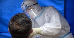 Quarta dose poco efficace contro Omicron: ecco i dati di uno studio israeliano 
