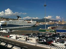 Mobilità da e per le isole. Si attivano gli eurodeputati Macmanus, Féin e Barrena per sollecitare un intervento europeo. È una vergogna tutta italiana
