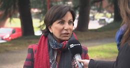 Isteria da bollettino, Gismondo: «Non ha senso contare i contagi, controlliamo i veri decessi. Si muore positivi per altre patologie»

