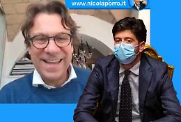 Limitazioni al supermercato per non vaccinati. Lo sdegno di Porro: «È peggio di Orwell»