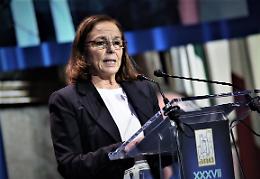 Prima il manganello, poi il dietrofront. Lamorgese "sensibilizza" i prefetti: «La linea è quella del confronto e dell'ascolto»
