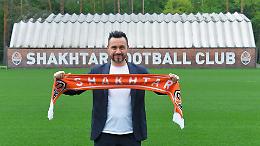 De Zerbi, ex allenatore del Foggia, ora alla guida dello Shakthar Donetsk: «L'ambasciata ci aveva consigliato di tornare a casa»
