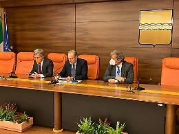 Centrodestra in tilt in Basilicata, il governatore Bardi azzera la giunta ritirando le deleghe agli assessori
