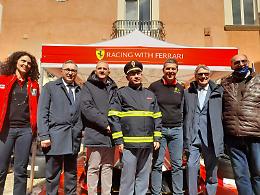 Lo sprint di Lucio Peruggini in Ferrari da Foggia per una corsa che attraversa la storia dello Sport 