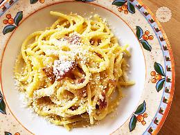 6 aprile #CarbonaraDay: gli italiani sognano di mangiarla con Mattarella, Verdone e i Maneskin
