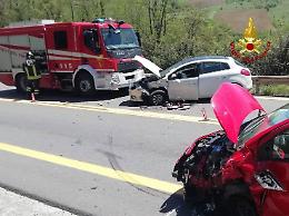 Sul raccordo Sicignano-Potenza l'ennesimo incidente: due veicoli coinvolti e 4 feriti 
