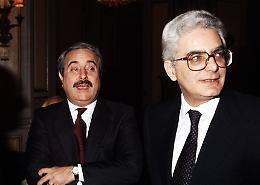 30 anni senza Falcone, il ricordo di Mattarella: "Contro la criminalità né  pause né distrazioni"
