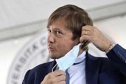 Sileri sconfessa Speranza: "A scuola, oggi, la mascherina è inutile" ma avverte per l'autunno