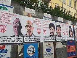 Speranza, Ricciardi, Costa e così via: a La Spezia manifesti contro la "dittatura nazisanitaria"