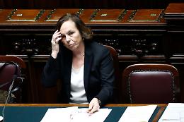 Italia dei balocchi tra Rave e sbarchi: l'ennesima calda estate per il ministro dell'Interno 