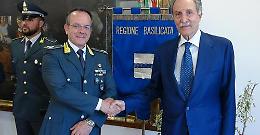 Pnrr, Bardi firma il protocollo col generale della Guardia di finanza Scazzeri per il corretto impiego delle risorse pubbliche