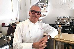 La "Cucina circolare" dello chef stellato Igles Corelli apre l'estate dei vip nella villa di Lucio Dalla alle Isole Tremiti