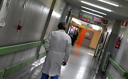 Annuario Ssn: in Italia ci sono 1.004 ospedali e il 48,6 per cento è privato accreditato