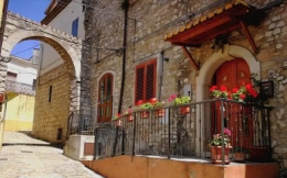A Ferragosto Orsara si  fa bella: il paese si mobilita per la raccolta dei rifiuti abbandonati