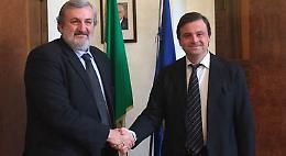Il tacito patto dei compari tra Emiliano e Calenda, pensando di prendere in giro i pugliesi (e pure Renzi)