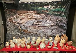 Gli archeologi dell'Università di Foggia indagano sulle preziose 300 maioliche scoperte ad Orvieto
