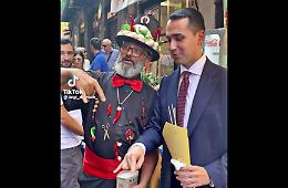 Elezioni. Di Maio, alleato del partito di Bibbiano, insultato a Napoli: “Vai via! Venduto!”
