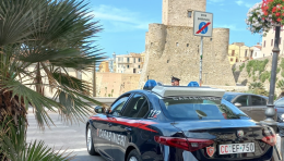 Un 30enne di San Severo prova a rubare un'auto a Campomarino minacciando un passante che aveva visto il furto