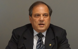 Il presidente dell'Ordine dei Medici Anelli striglia Emiliano sui 400mila pugliesi che attendono una visita: «Le Asl hanno 200milioni inutilizzati»