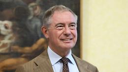 Stellantis, il ministro Urso rilancia: "Stiamo dialogando nell'interesse del Paese che credo coincida con l'interesse dell'azienda"
