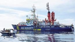 Sbarchi senza sosta e accoglienza, Meloni e Salvini annaspano: in Basilicata in arrivo 55 migranti. Bardi non ci sta: "Si alla solidarietà ma la distribuzione sia più equa, ne parlerò con il ministro dell'Interno"