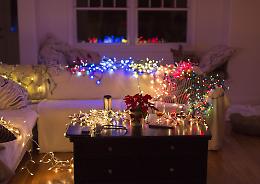 Luci di Natale tutto l’anno, 3 pratiche idee su come utilizzarle