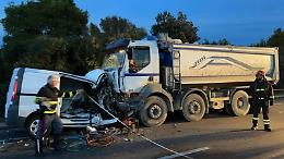 Tre operai morti, del Foggiano, nello scontro tra un furgoncino e un tir: rientravano dal Molise