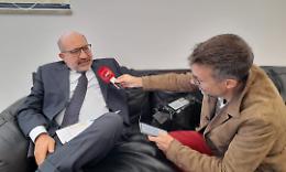 Le misure energetiche di Via Verrastro attirano Radio France: Latronico felice per il presente punta all'autosufficienza per il futuro 
