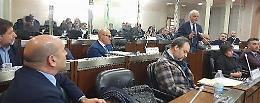 Leone in consiglio regionale: «Non scappo dalla giustizia ma ci vuole rispetto»