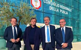 I consiglieri regionali di Azione in Puglia: "le deleghe date da Emiliano sono contro legge, senza norme lo Stato diventa una banda di briganti"