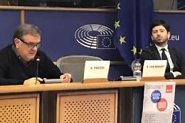 Dichiarazioni shock dell'ex eurodeputato vicino a Speranza: «Troppi soldi, li ho gettati nell'immondizia»