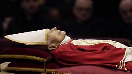 E' dell'Abruzzo l'esperto di tanatoprassi che ha consentito di imbalsamare provvisoriamente il corpo di Papa Benedetto XVI