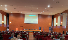 UniFg, una poltrona per otto