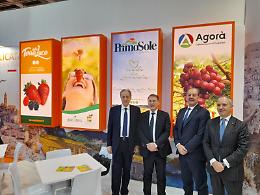 Bardi vola a Berlino per 'Fruitlogistica' e lancia l'ortofrutta lucana: "Contributi da 9,6 milioni"