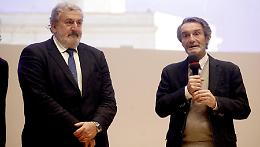 Per il leghista Fontana l'Autonomia è anche: «Ma uno della Puglia poteva bloccarci?» (riferito a Conte). Emiliano: «Progetto offensivo»