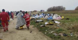 Migranti, sulle coste calabresi l'ennesima tragedia, Bardi: "Serve un nuovo protagonismo europeo"