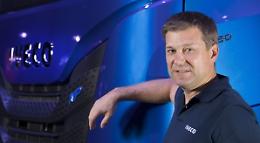 Iveco fa il botto con 3milioni di euro di ricavi e lo chief executive Gerrit Marx elogia lo stabilimento degli autobus ecologici di Foggia