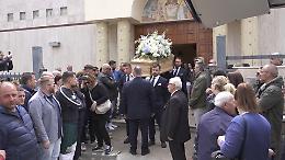 Omicidio Torremaggiore, il parroco ai funerali dell'uomo ucciso dall'albanese: «Chi ha scatenato il demone della gelosia, sussurrando falsità all'assassino dovrà sentirne il rimorso»