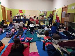 Notte bianca per lettori insonni alla scuola "Pascoli" di Foggia, con Sergio Guastini "Il raccontalibri"