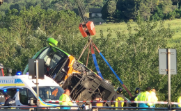 Flixbus in una scarpata sulla A16 Canosa-Napoli,  vicino Vallesaccarda: un morto e 14 feriti. Era partito da Lecce per Roma 