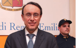 Il nuovo questore di Potenza è Ferrari, proviene da Reggio Emilia. Bardi lo accoglie con un «benvenuto»
