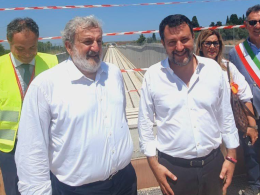 Pur di attaccare Fitto, Emiliano coccola Salvini